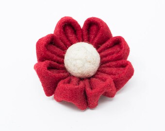 Brooch felt badge red flower