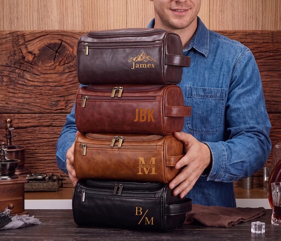 Personalized Men's Leather Toiletry Bag, Men's Leather Accessory Dopp Kit, Groomsmen Gifts, Anniversary Gift for Him, Travel Toiletry Bag