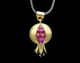 Pomegranate Pendant - 18k gold gemstone necklace - Artisan Handmade Necklace - Pomegranate Gold Silver Necklace - gold pomegranate necklace