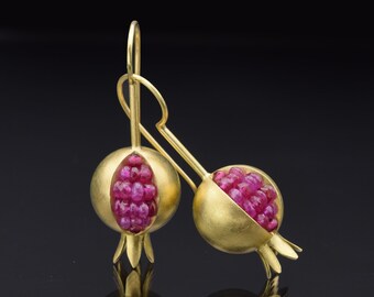 Pomegranate Earrings - 18K Gold Pink Sapphire Earrings - Pomegranate Gold Earrings - pomegranate jewelry - Pink Gemstone Artisan Earrings