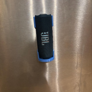 JBL Flip 7 Magnetic Speaker Mount