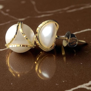 14K Gold Pearl Stud Earrings •Unique Triangle Cage Design • Elegant White Pearl Screw Back Earrings • Modern Minimalist Jewelry Gift for Her