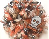 Skull Deco Mesh Ruffle Wreath, Burlap Ribbon Wreath, Halloween Entry Way Decoration, Costume Theme Party, Haunted House Decor, Mesh Wreath