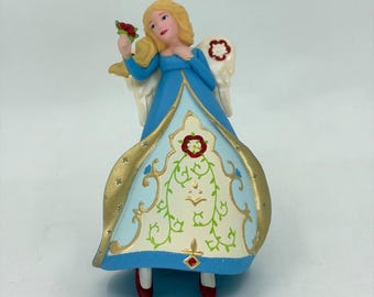 Hallmark Keepsake kerstornament Angels Around The World 2013 met doos Engeland