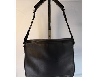 Bose Black Perforated Leather Messenger Bag Laptop Shoulder Case Work Travel