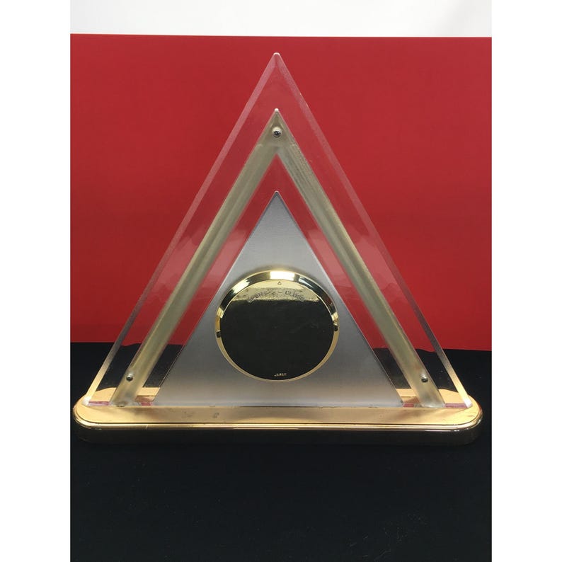 Red Triangular Clock Vintage Seiko Triangular Standing Clock Quartz Acrylic Gold QSG203G ...