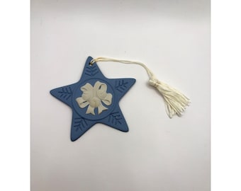 Enfeite de Natal vintage Wedgwood Blue Jasperware Jingle Bell Star com caixa NOVO