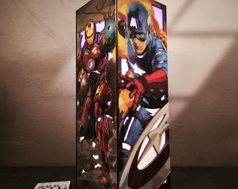 Super Heros LED Light Box aus Holz M A R V E L Superhelden-Lampe Handgefertigtes RGB-Nachtlicht mit Iron Man, Thor, Captain und Spider M A N Geschenk
