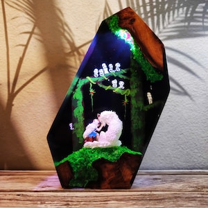Ghibli-inspirerad anime-skogslampa, hartslampa, Kodama Spirit, varg, nattlampa, magisk skog, Studio Ghibli-fangåva, unik handgjord dekor bild 1