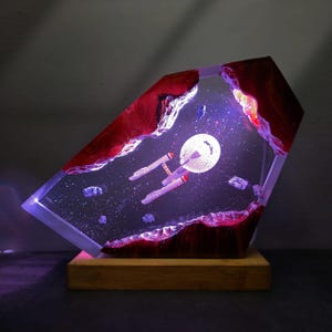 Star Trek Resin Night Light Spaceship Galaxy Lamp Sci-Fi LED Desk Light Space Epoxy Lamp Geek Gift for Him Nerdy Room Decor Halloween Gifts