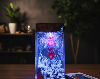 Personalized Super Hero Night light Custom Hero Resin Lamp Personalized Night Light diorama resin Epoxy Wood Art Decor Unique Geek Gift
