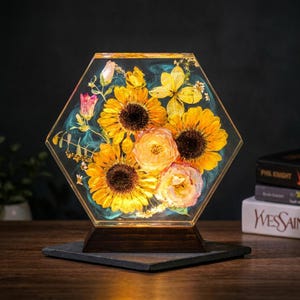 Sunflower Resin Lamp, Hexagon Botanical Night Light, Dried Flower Table Lamp with Wooden Base, Floral Gift for Her Home Decor