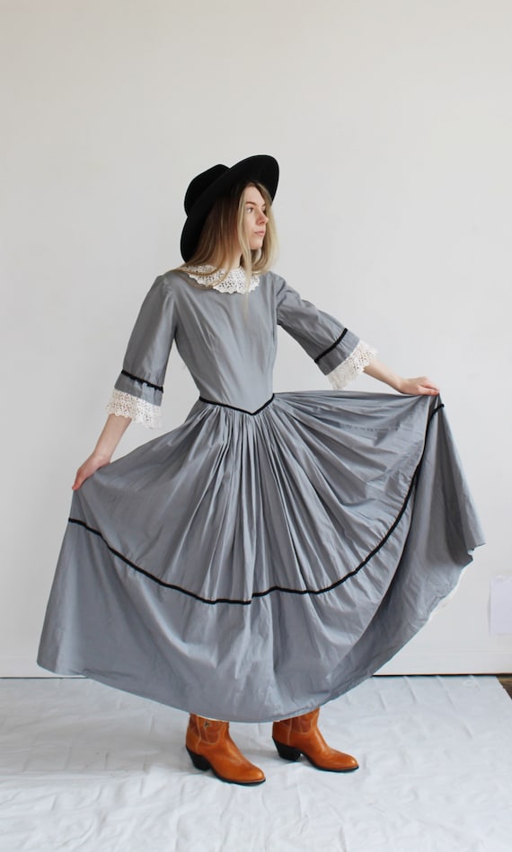 70s Vintage Boho Prarie Dress- 26, Gray Black Wit… - image 5