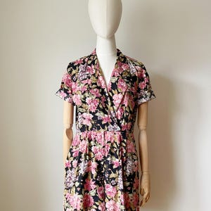 PINK FLORAL ROMPER- Vintage 90s Summer Shorts Onesie Roses Grunge Jumpsuit Black m
