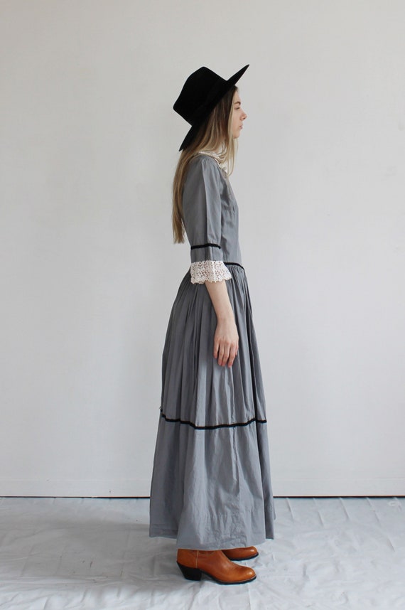 70s Vintage Boho Prarie Dress- 26, Gray Black Wit… - image 6