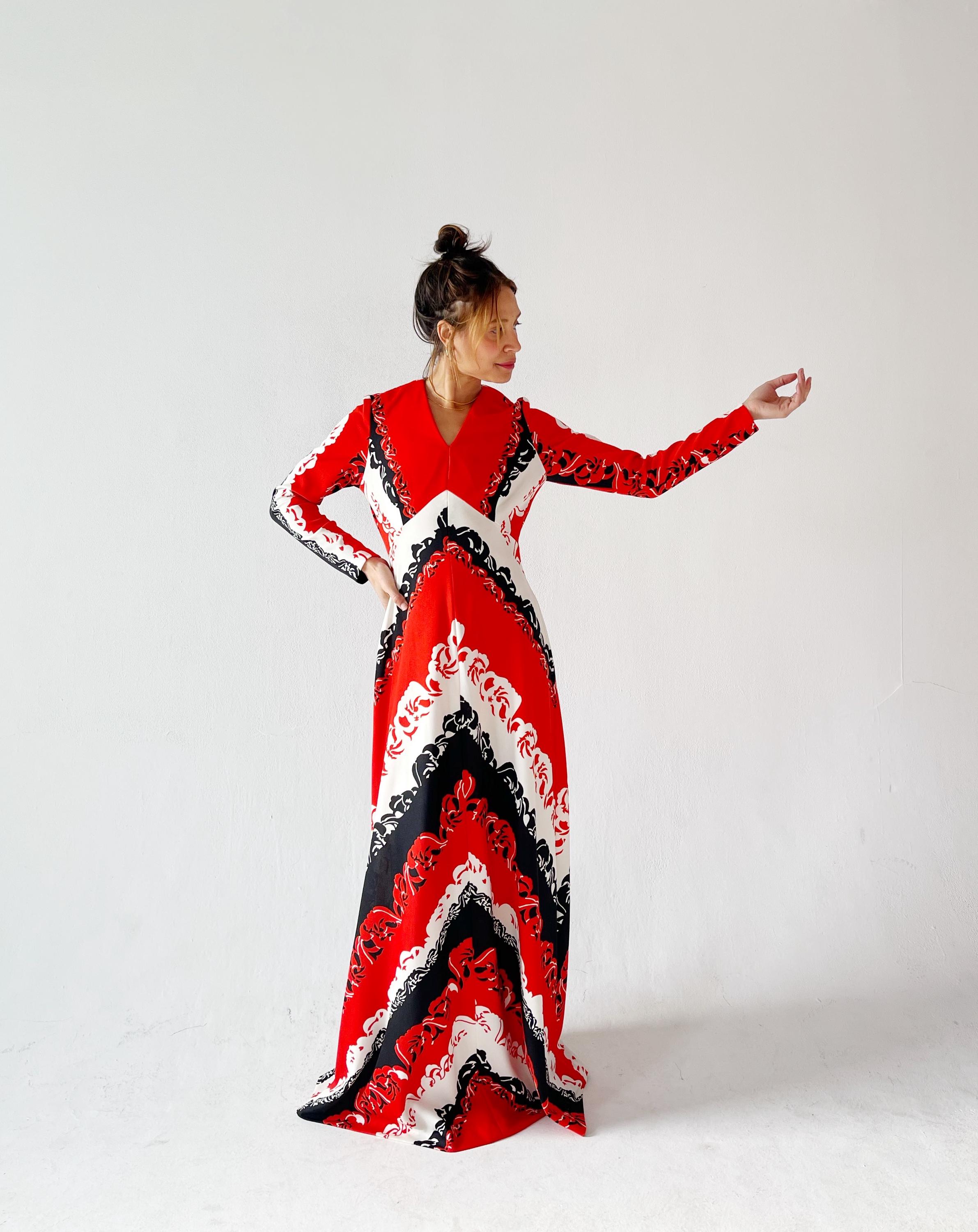 Vintage 70s Filigree Maxi Dress – Red, Black, Palm Royale Print M