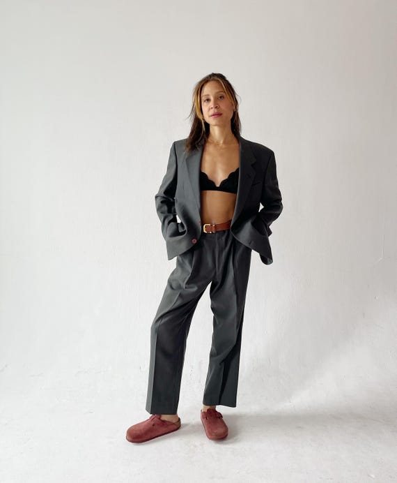 90s WOMENS GRAY SUIT- Vintage Womens Oversized Mens Green