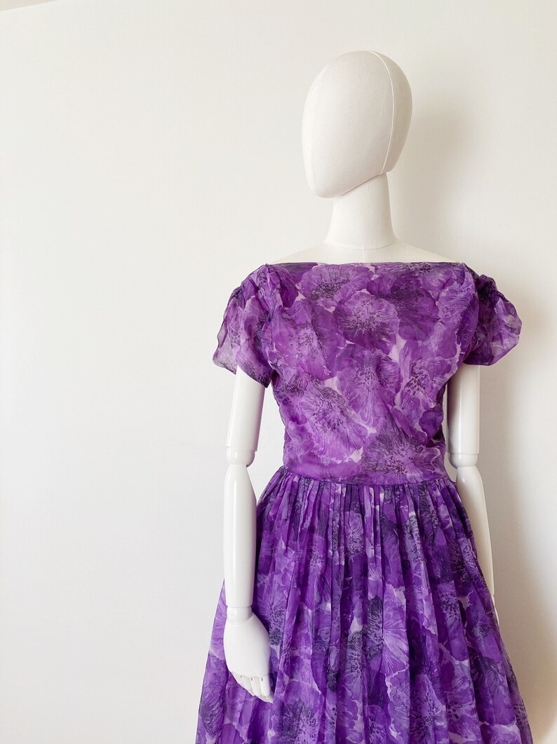 1950s Purple Fit /& Flare Dress Cupcake Retro Pinup Day Dress 28