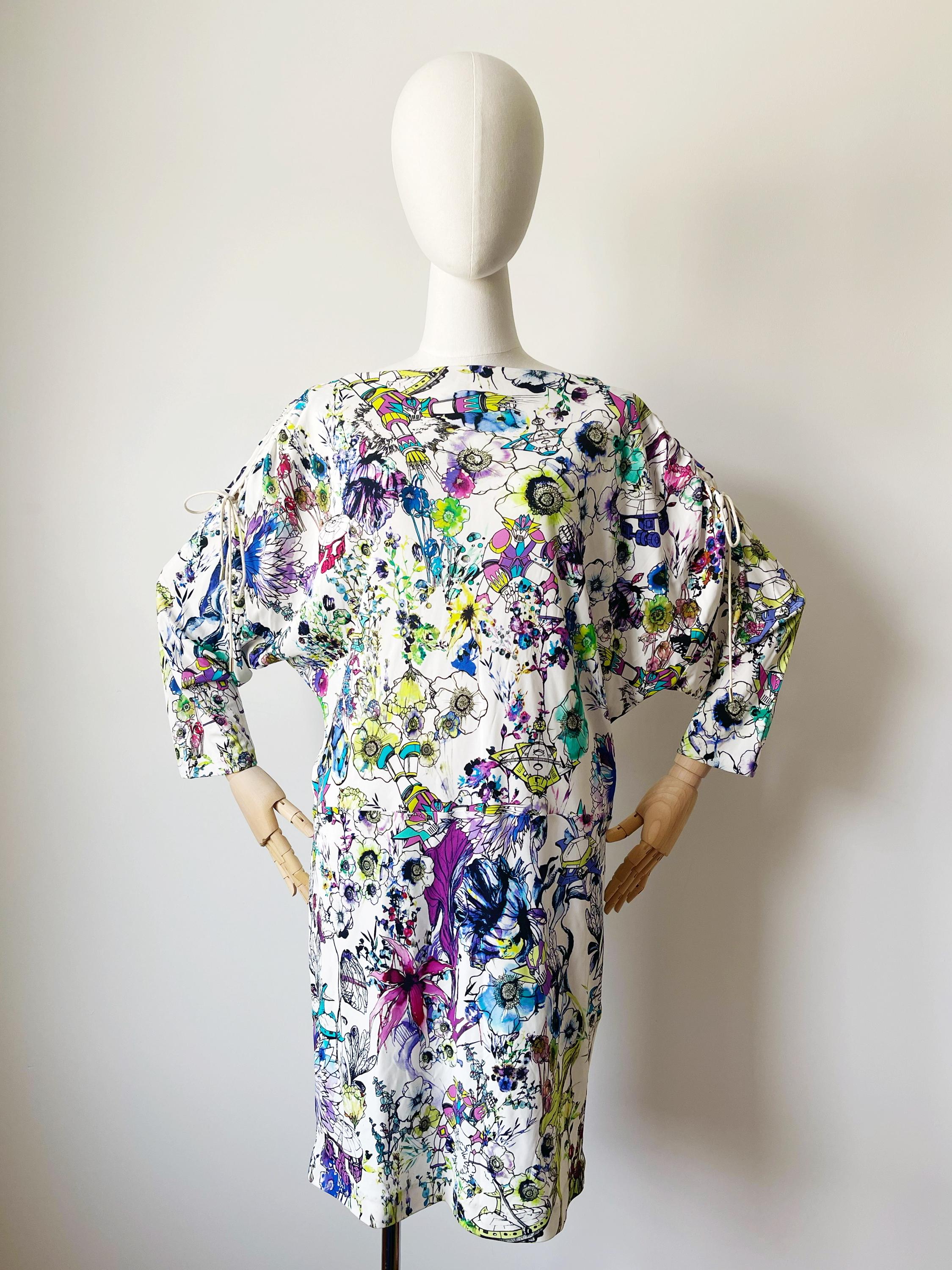 新品未使用 roberto cavalli 原色花柄 タイトフィットニットドレス Roberto Cavalli Floral Robot Mini Dress – Batwing Sleeve, Stretch