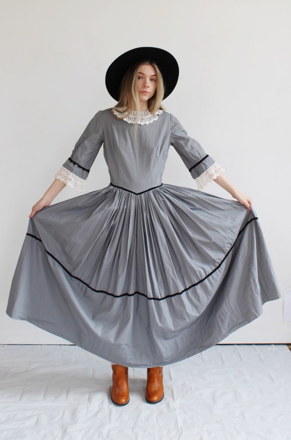 70s Vintage Boho Prarie Dress- 26, Gray Black Wit… - image 8