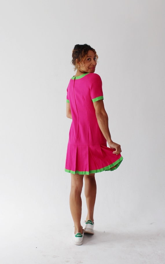 Buy Vintage Ann Taylor T-shirt Dress Pink & Green Pleated Mini, Size 6 Online in India - Etsy Buy Vintage Ann Taylor T-shirt Dress Pink & Green Pleated Mini, Size 6 Online in India - Etsy