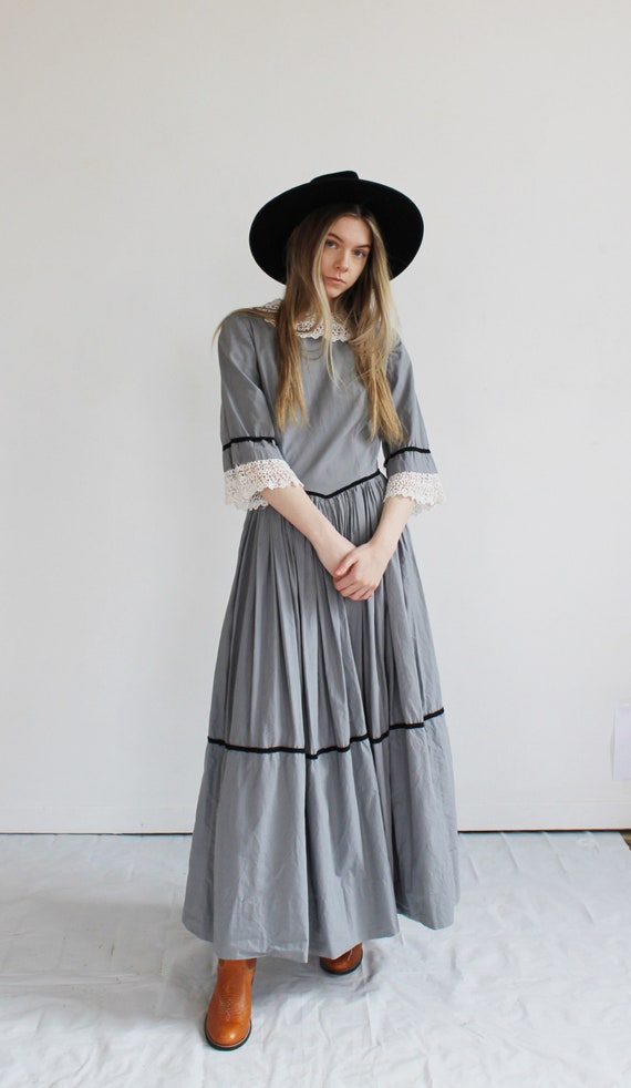 70s Vintage Boho Prarie Dress- 26, Gray Black Wit… - image 3