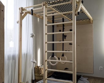Sprossenwand-Set mit Kletterwand für Kinder. Inclusive Turnringe & Seil. Platzsparend Klappbar