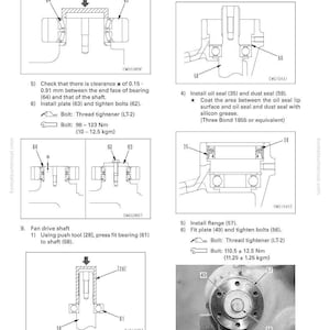 Op de afbeelding: Diagrammen die de demontage en montage van een transmissie illustreren. Bevat instructies voor het installeren van tandwielen, lagers en afdichtingen, met metingen in millimeters en Newtonmeters. Bevat gedetailleerde weergaven van componenten en specificaties voor het aandraaien van bouten.