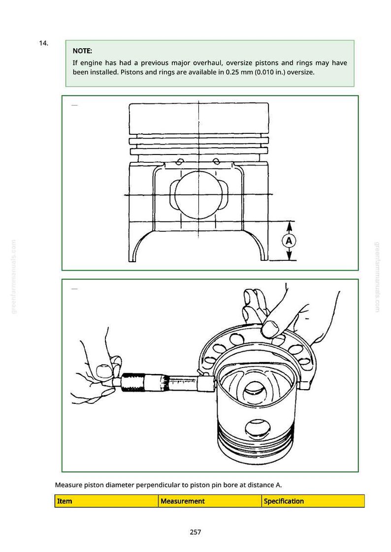 Op de afbeelding: Technische illustratie van een motorzuiger met een diagram dat laat zien hoe de zuigerdiameter te meten. De afbeelding bevat een opmerking over overmaat zuigers en ringen. De tekst luidt: "Meet de zuigerdiameter loodrecht op de zuigerpenboring op afstand A."