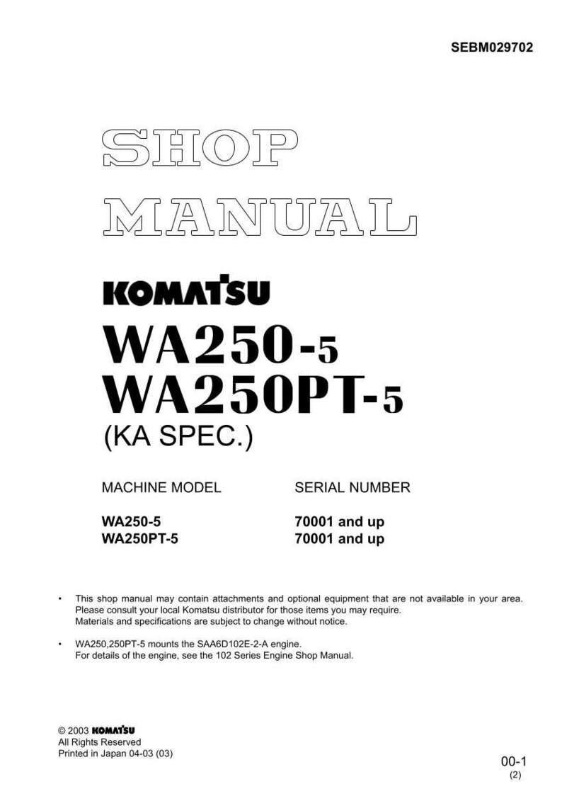 K&ouml;nnte beinhalten: Wei&szlig;es Werkstatthandbuch mit dem Text "SHOP MANUAL" in gro&szlig;en, umrandeten Buchstaben. Das Komatsu-Logo ist sichtbar, zusammen mit den Modellnummern WA250-5 und WA250PT-5. Das Handbuch enth&auml;lt Informationen zu Maschinenmodell und Seriennummer.