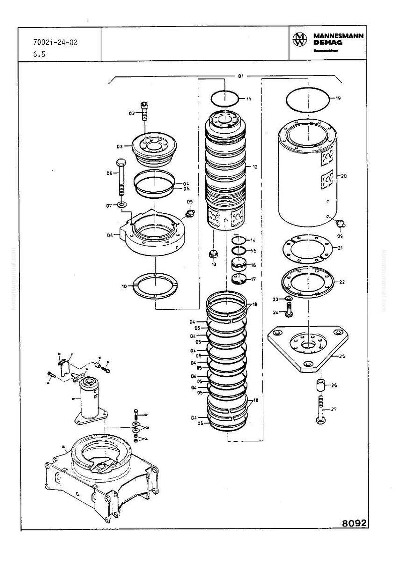K&ouml;nnte beinhalten: Eine Explosionszeichnung von mechanischen Komponenten, einschlie&szlig;lich Zylindern, Ringen, Bolzen und Platten. Das Diagramm ist mit Nummern versehen und enth&auml;lt das Logo "MANNESMANN DEMAG". Das Bild ist in Schwarzwei&szlig;.