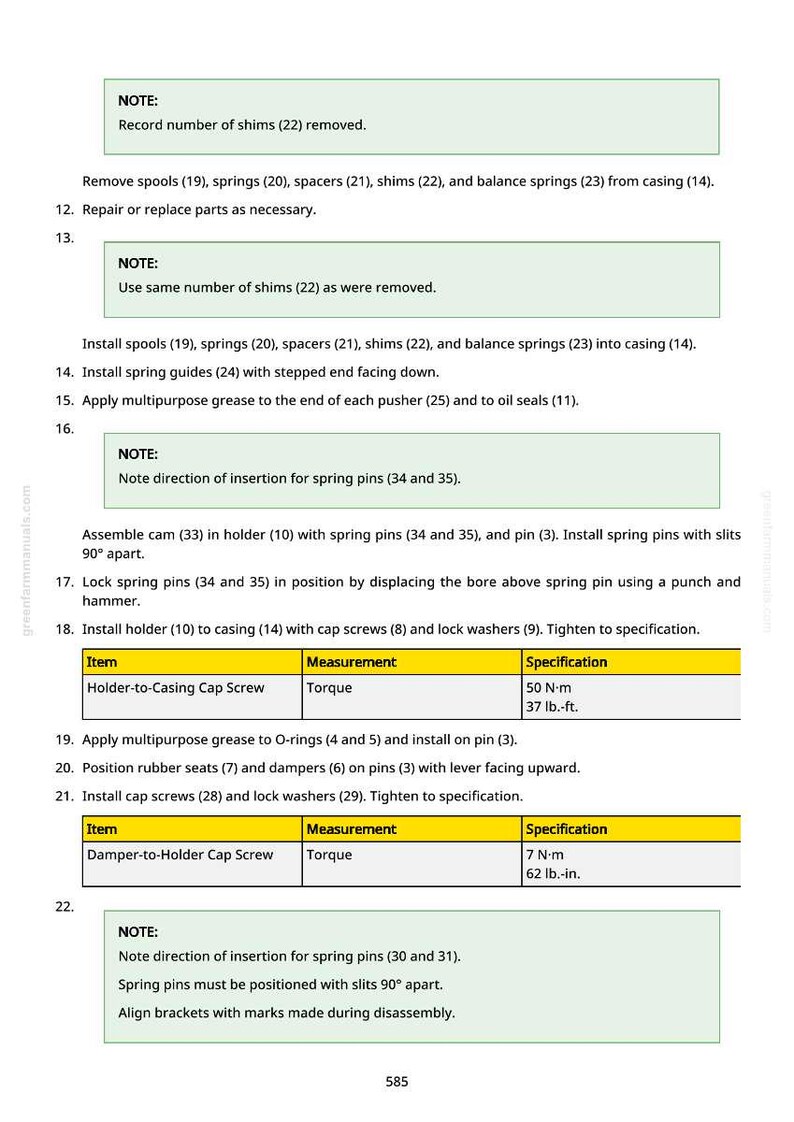 Puede incluir: Un diagrama t&eacute;cnico detallado con instrucciones de montaje. El texto detalla los pasos para instalar componentes como bobinas, resortes y gu&iacute;as, con especificaciones de par en N-m y lb.-in. para tornillos de cabeza cil&iacute;ndrica. El diagrama es de greenfarmmanuals.com.