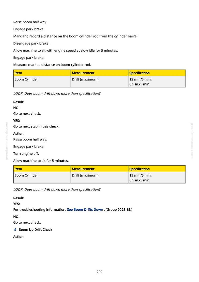 Puede incluir: P&aacute;gina de un manual con instrucciones y especificaciones para verificar un cilindro de pluma. El texto incluye pasos, mediciones y una tabla con especificaciones en mm y pulgadas.