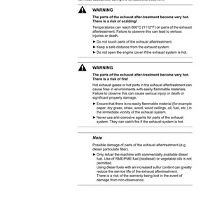 Pu&ograve; includere: Documento in bianco e nero con avvertenze di sicurezza sul trattamento dei gas di scarico. Contiene testo sui rischi di scottature e incendi, con istruzioni per evitare il contatto e mantenere una distanza di sicurezza.