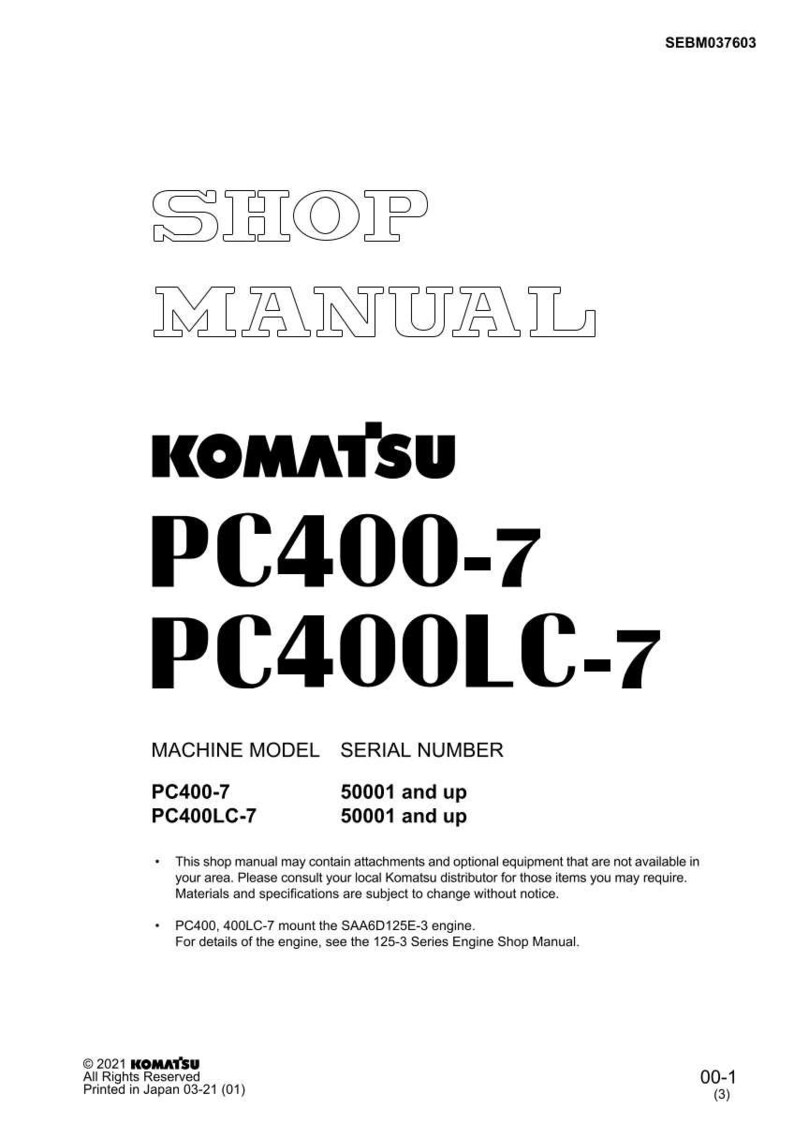 Puede incluir: Un manual de taller blanco con el logotipo de Komatsu y los n&uacute;meros de modelo PC400-7 y PC400LC-7. El manual incluye texto sobre el modelo de m&aacute;quina, el n&uacute;mero de serie y los detalles del motor. El documento est&aacute; impreso en Jap&oacute;n.