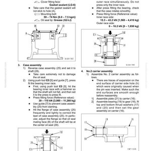 Op de afbeelding: Technische diagram met de demontage en montage van mechanische componenten. Bevat gedetailleerde illustraties, metingen in Nm en kN, en montage-instructies. Toont schema's van behuizing- en dragerassemblage.