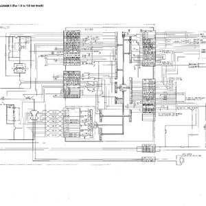 K&ouml;nnte beinhalten: Detailliertes Schwarz-Wei&szlig;-Elektroschema mit der Bezeichnung &bdquo;GENERAL CONNECTION DIAGRAM 1 (For 1.0 to 1.8 ton truck)&ldquo;. Das Diagramm enth&auml;lt verschiedene Komponenten, Linien und Text, die das elektrische System des Lkw veranschaulichen.
