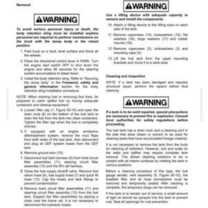 Op de afbeelding: Een pagina uit een Komatsu-handleiding, CEN50083-05, met details over het verwijderen en installeren van een brandstoftank. Bevat veiligheidswaarschuwingen, genummerde stappen en diagrammen voor de procedure. Tekst in zwarte letter.