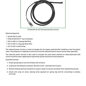Puede incluir: Un arn&eacute;s de alimentaci&oacute;n de solenoide DFT1325 negro con un dise&ntilde;o de cable circular. La imagen incluye texto: DFT1325 Solenoid Power Harness, TX1076018A-UN: DFT1325 Solenoid Power Harness. El arn&eacute;s se utiliza para energizar el solenoide de derivaci&oacute;n del ventilador.