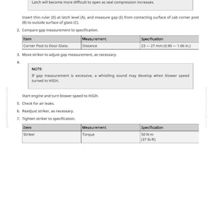 Op de afbeelding: Een pagina uit een handleiding met instructies voor het afstellen van een sluitplaat. Bevat metingen in mm en Newtonmeters. De tekst geeft stappen voor het controleren en aanpassen van de opening tussen de hoek en het glas.
