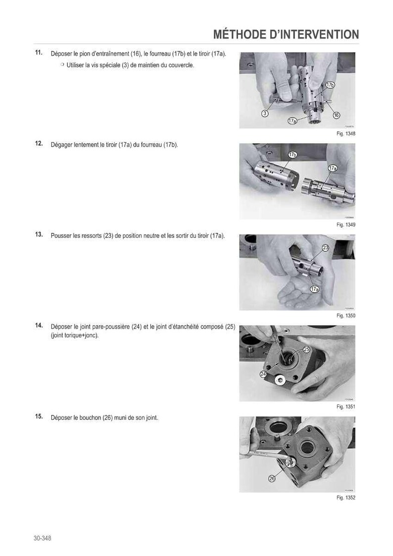 Może przedstawiać: Strona z instrukcji zatytułowana "M&Eacute;THODE D'INTERVENTION" z numerowanymi instrukcjami i diagramami. Diagramy ilustrują demontaż części mechanicznych, w tym sworznia, tulei i szuflady. Strona zawiera numery figur 1348, 1349, 1350, 1351 i 1352.