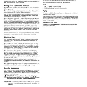 Puede incluir: Una p&aacute;gina del manual del operador de John Deere, titulada "Introducci&oacute;n". El texto cubre temas como el uso del producto, la seguridad y la informaci&oacute;n de servicio. Incluye los datos de contacto del servicio de atenci&oacute;n al cliente y el pedido de piezas en l&iacute;nea.