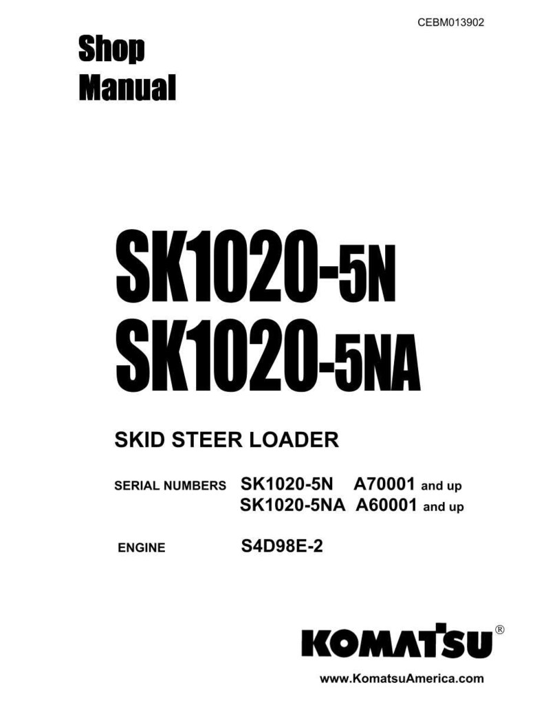 K&ouml;nnte beinhalten: Ein wei&szlig;es Shop-Handbuch-Cover mit schwarzem Text. Der Titel "Shop Manual" steht oben, gefolgt von "SK1020-5N" und "SK1020-5NA". Darunter steht "SKID STEER LOADER". Das Komatsu-Logo befindet sich unten.