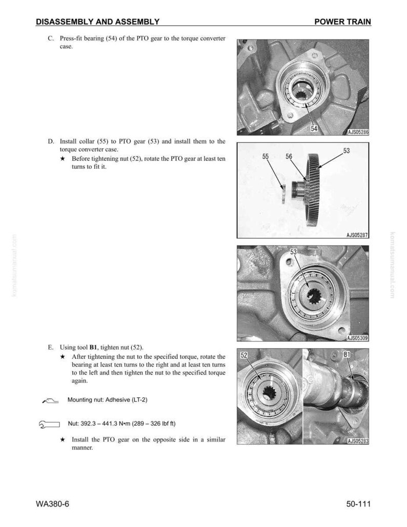 Op de afbeelding: Diagram van de demontage- en montage-instructies van de aandrijflijn. Bevat afbeeldingen van PTO-tandwielcomponenten, waaronder een lager, kraag en moer. Tekstdetails over installatie- en aandraaistappen, met koppel specificaties in N&middot;m.