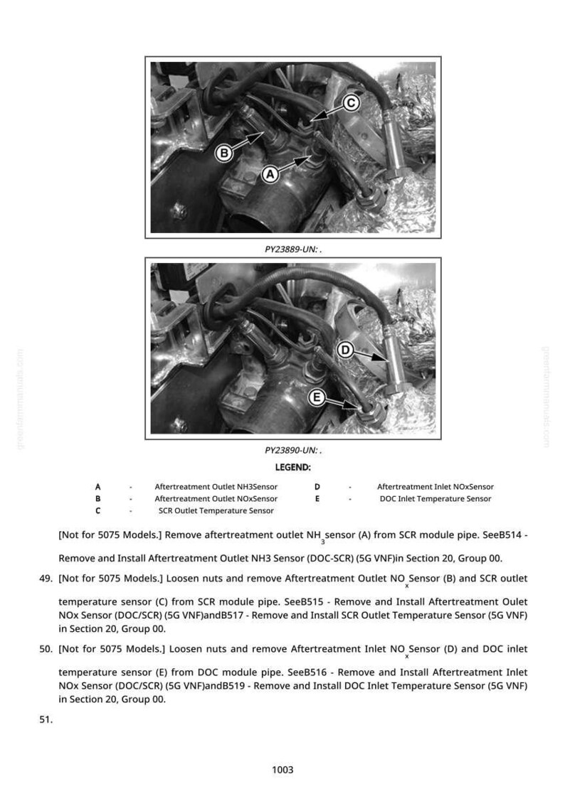 Op de afbeelding: Zwart-wit technische tekening van motoronderdelen, inclusief sensoren en buizen. De afbeelding bevat labels voor verschillende onderdelen zoals de Aftertreatment Outlet NH3 Sensor en Aftertreatment Inlet NOx Sensor. Tekst geeft instructies voor installatie.