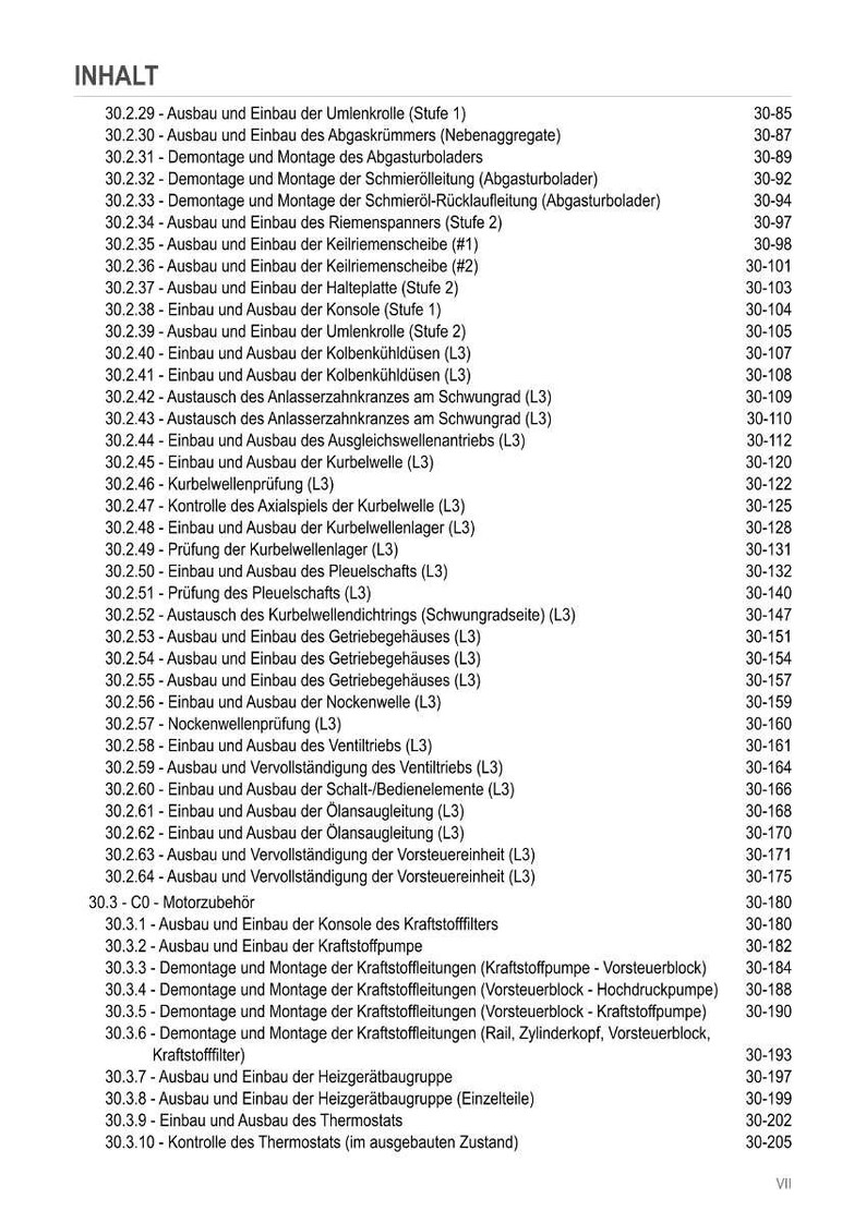 Może przedstawiać: Biały ceramiczny kubek z czarnym uchwytem i napisem "But First, Coffee" pogrubioną, czarną czcionką. Kubek jest umieszczony na rozmytym tle, podkreślając jego czysty design.