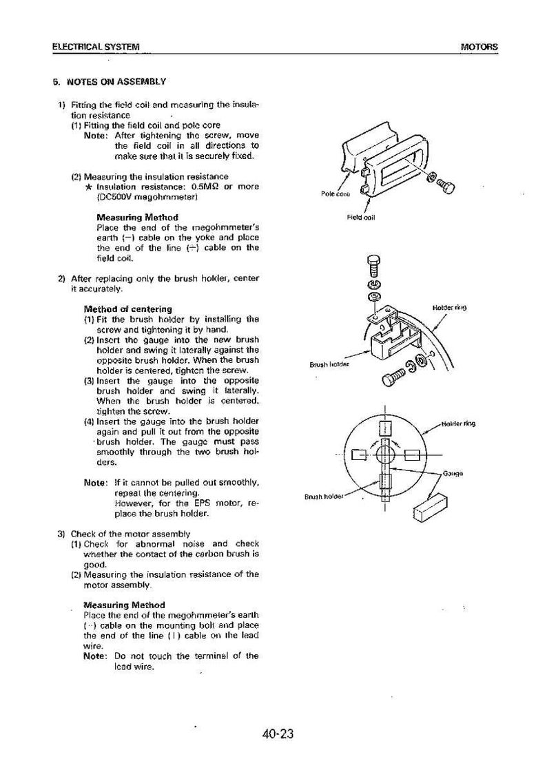 Puede incluir: Diagrama t&eacute;cnico de un sistema el&eacute;ctrico, con componentes como una bobina de campo y un portacepillos. El texto explica las notas de montaje, la medici&oacute;n de la resistencia de aislamiento y los procedimientos de centrado.