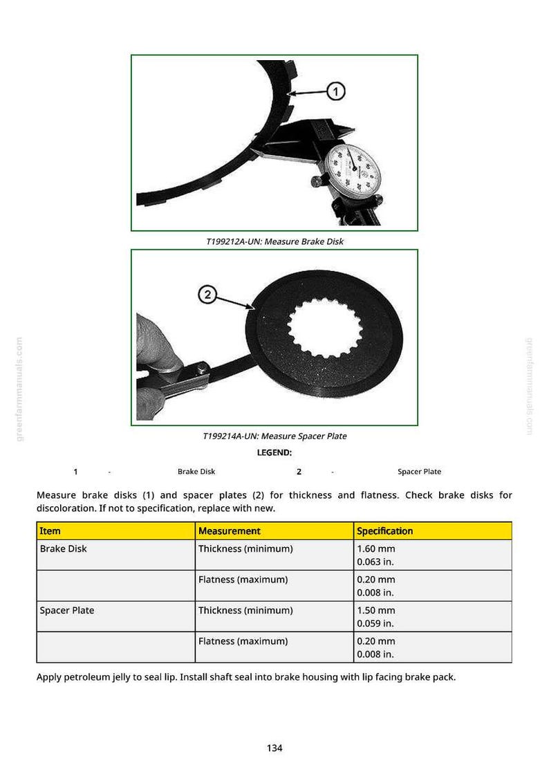 K&ouml;nnte beinhalten: Diagramm von Bremsscheibenkomponenten mit Messungen. Enth&auml;lt eine Bremsscheibe, die mit einem Messschieber gemessen wird, und eine Distanzplatte. Text zeigt eine Mindestdicke von 1,60 mm f&uuml;r die Bremsscheibe.
