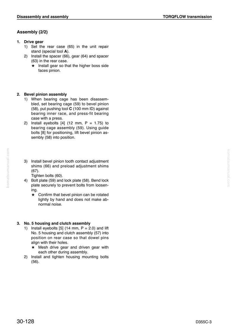 Pu&ograve; includere: Una pagina di un manuale che descrive lo smontaggio e il montaggio di una trasmissione TORQFLOW. Il testo include istruzioni per l'ingranaggio di trasmissione, il gruppo pignone conico e il gruppo alloggiamento e frizione n. 5, con diagrammi e numeri di parte.