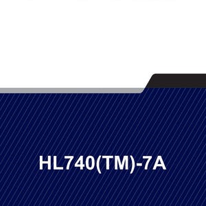 Peut inclure: Un manuel de service avec le texte "SERVICE MANUAL" en noir en haut. En dessous, un fond bleu fonc&eacute; avec des lignes diagonales blanches et le texte "HL740(TM)-7A".